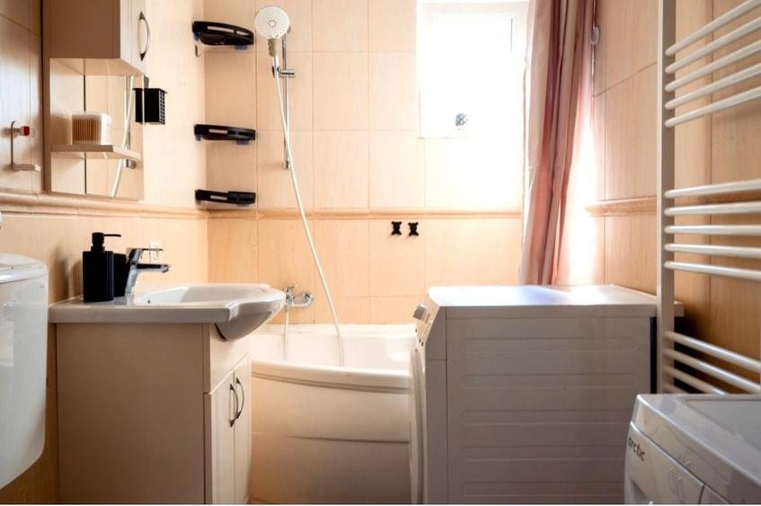Apartament cu 2 camere semidecomandat în Giroc