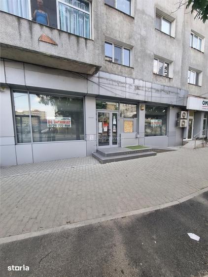 Spațiu comercial, de 120 mp, în Central