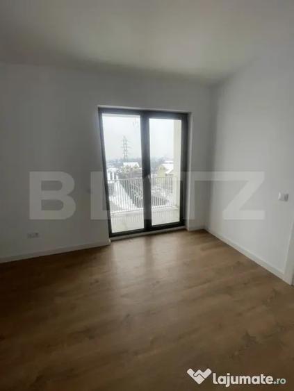 Apartament cu 3 camere decomandat în Calea Moldovei