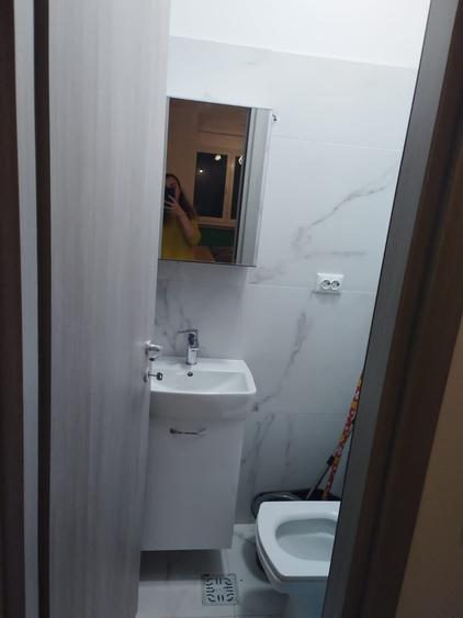 Apartament cu 3 camere decomandat în 1 Mai
