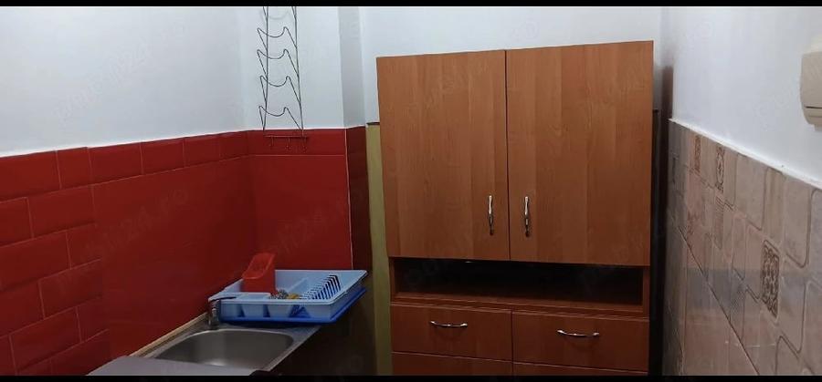 Garsonieră decomandată în Elisabetin