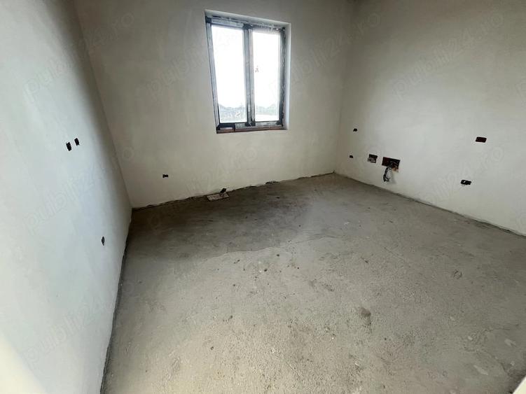 Casă cu Teren 250 Mp în Central