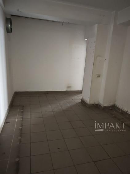 Birou, de 450 mp, în Plopilor