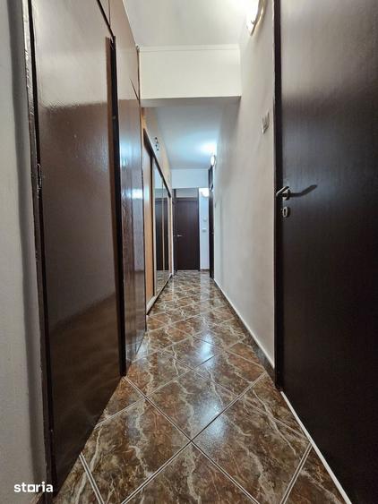 Apartament cu 3 camere decomandat în Militari