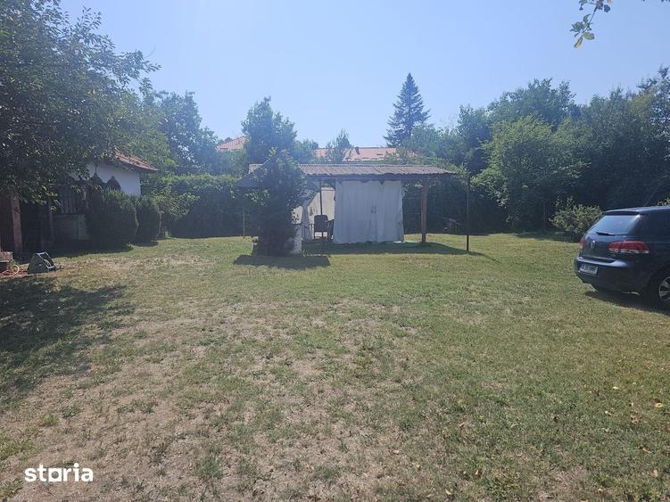 Casă cu Teren 1000 Mp în Stâlpeni