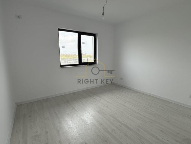 Casă individuală cu 4 camere cu Teren 400 Mp în Clinceni