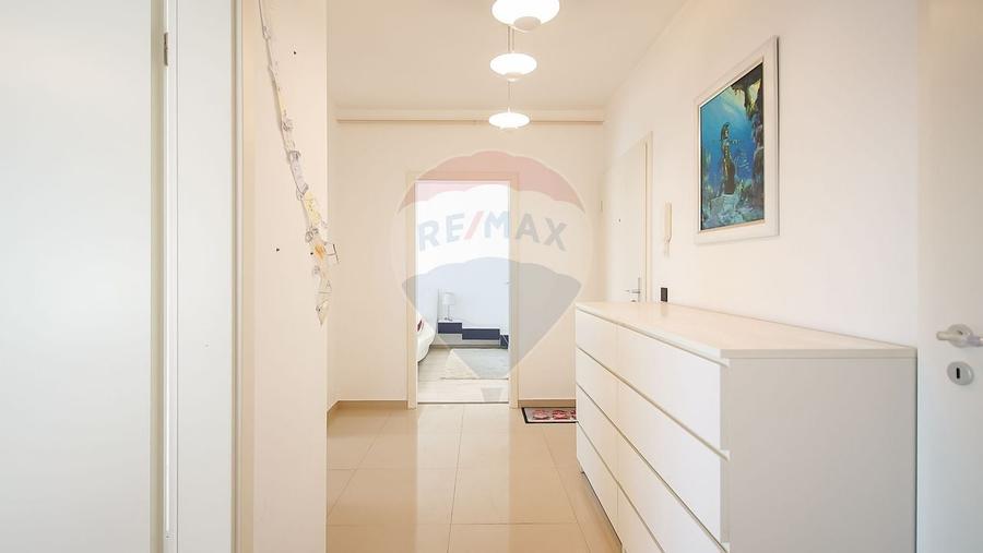 Apartament cu 2 camere decomandat, mobilat în Avantgarden