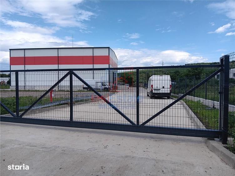 Spațiu comercial, de 108 mp, în Uricani