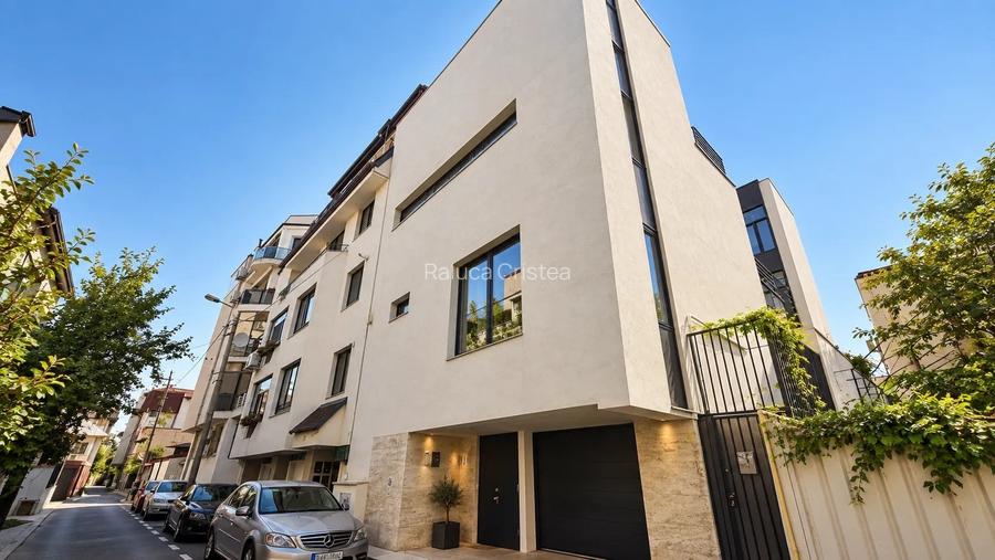 Vilă exclusivistă în Dorobanți | 8 camere | S+P+3