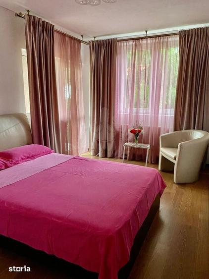 Casă cu 7 camere cu Teren 400 Mp în Zamora