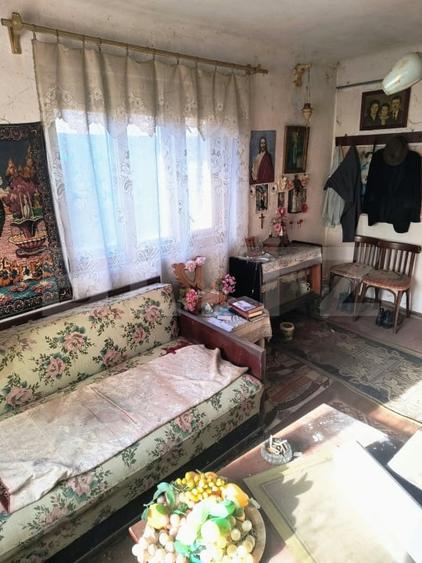 Casă individuală cu 2 camere semidecomandat cu Teren 246 Mp în Gherla
