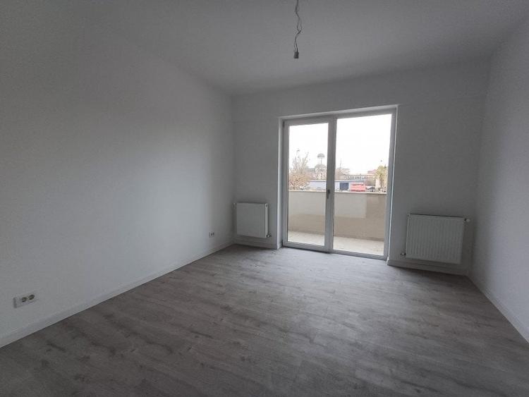 Apartament cu 3 camere decomandat în Frumoasa