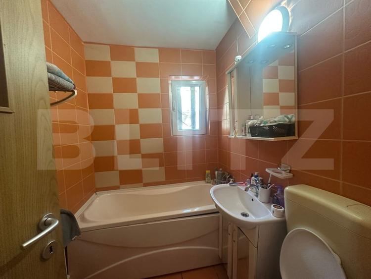 Apartament 2 camere, decomandat, zona centrala - 4