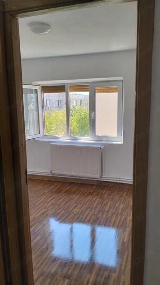 Apartament cu 2 camere semidecomandat în Tineretului