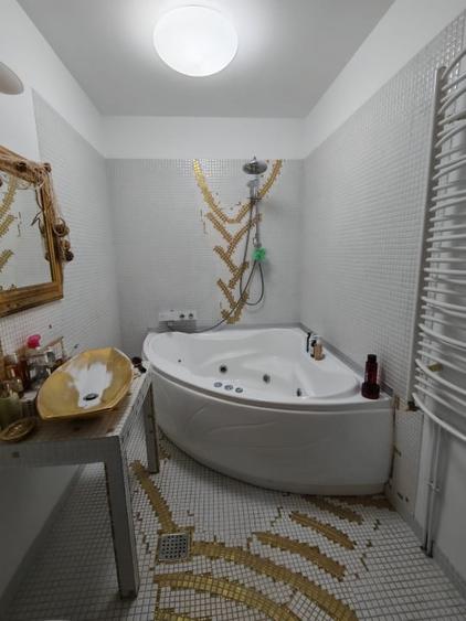 Apartament cu 4 camere decomandat, mobilat în Unirii