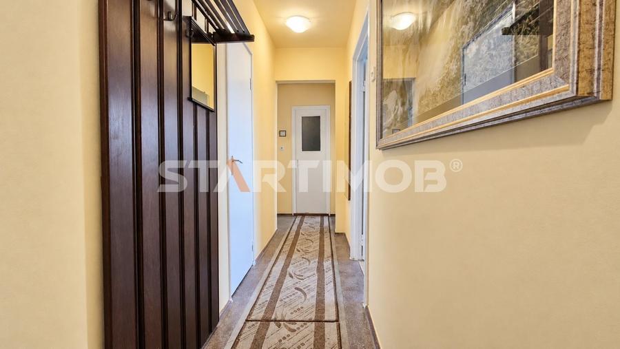 Apartament cu 3 camere decomandat în Vlahuță