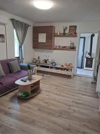 Casă cu 3 camere cu Teren 1000 Mp în Rociu
