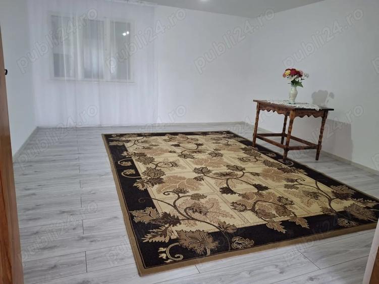 Casă cu 6 camere cu Teren 1200 Mp în Central