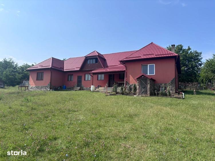 Casă cu 4 camere în Laslău Mic