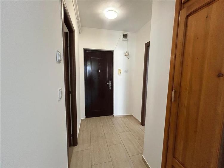 Garsonieră decomandată în Gemenii