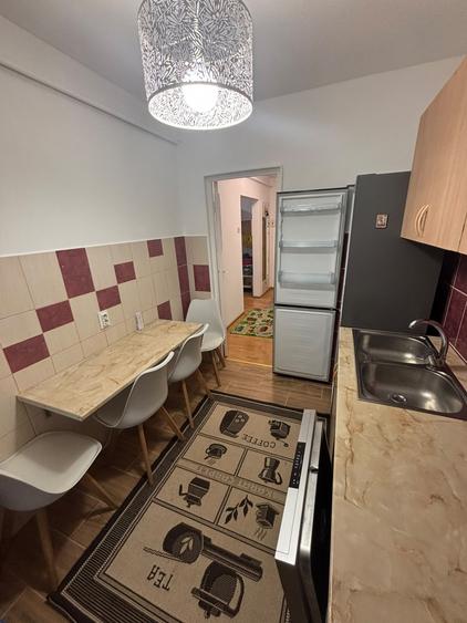 Apartament cu 2 camere decomandat în Alexandru cel Bun