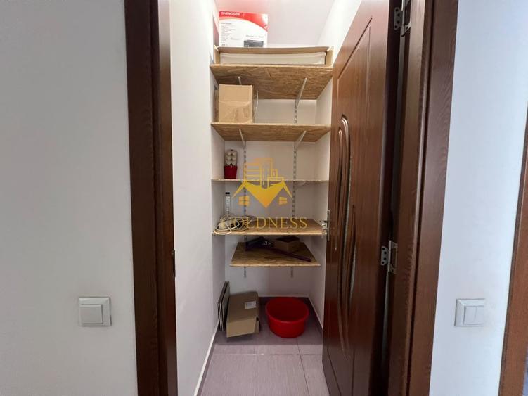 Apartament cu 3 camere semidecomandat, mobilat în Iris