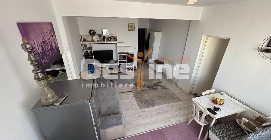 Apartament cu 2 camere decomandat, mobilat în Breazu