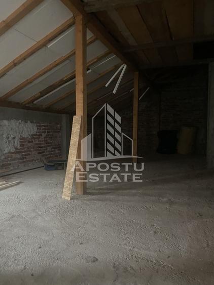 Casă individuală cu 5 camere cu Canalizare în Fabric