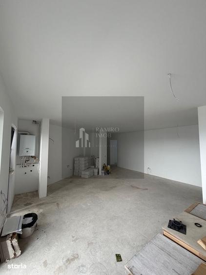 Apartament cu 3 camere în Mihai Bravu