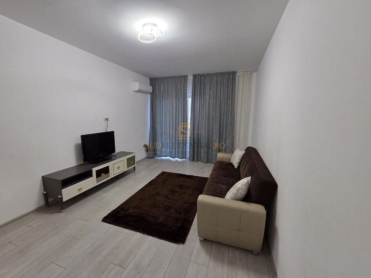 Apartament 2 camere de închiriat, The Grand Kristal Residence Sector 4 - 7