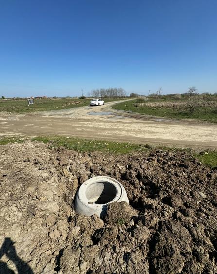 Teren Construcții intravilan de 678 mp, în Albina