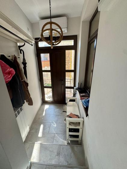 Apartament cu 2 camere decomandat în Peninsula