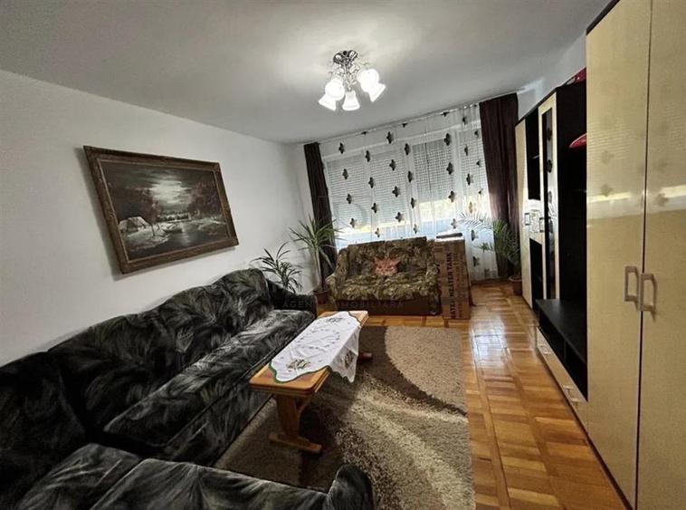 Apartament cu 2 camere decomandat, mobilat în Dâmbovița