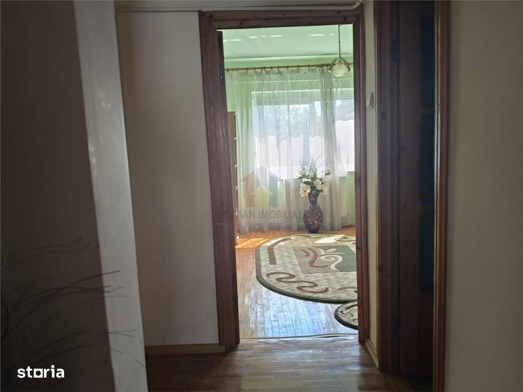 Apartament cu 3 camere în Buzaului