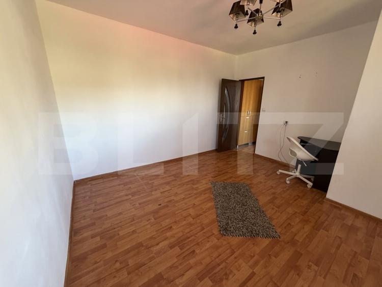 Apartament cu 2 camere nedecomandat, mobilat în Șimleu Silvaniei