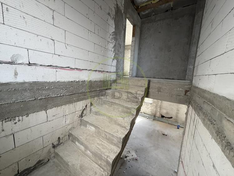 Casă individuală cu 5 camere cu Canalizare în Lascăr Catargiu
