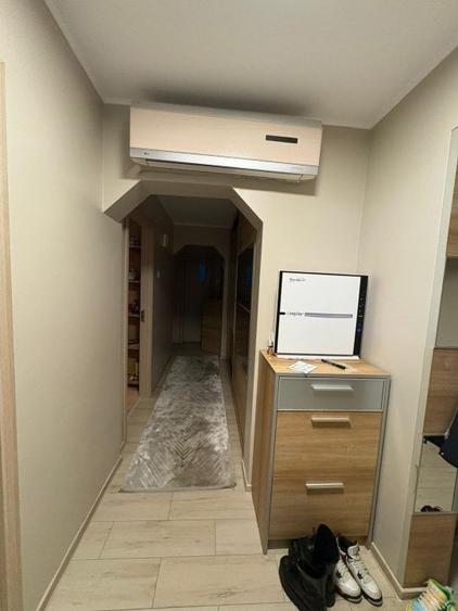 Apartament cu 4 camere decomandat, mobilat în Balada