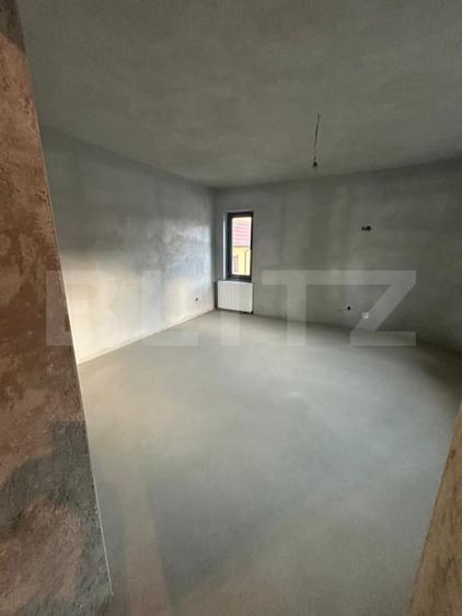 Casă individuală cu 6 camere cu Canalizare în Micro 6