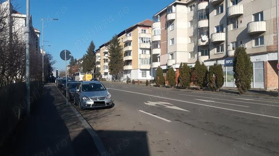 Spațiu comercial, de 60 mp, în Semicentral