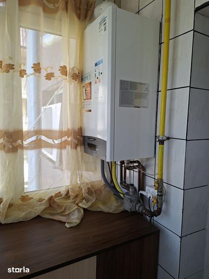 Apartament cu 2 camere decomandat în Craiovița Nouă