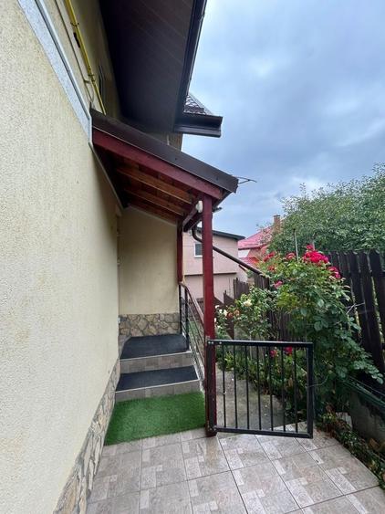 Casă cu 4 camere în Exterior Vest
