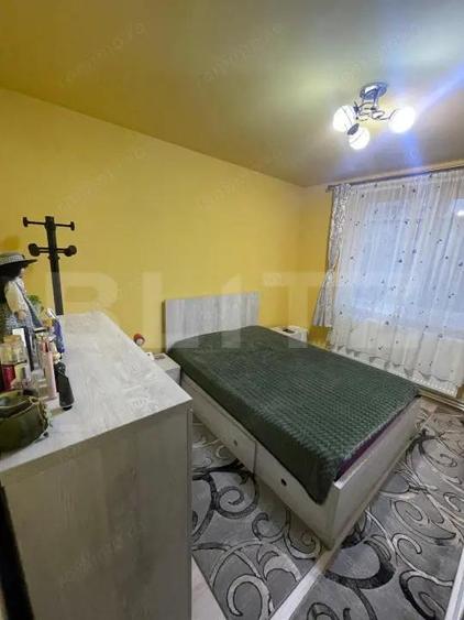 Apartament cu 3 camere semidecomandat, mobilat în Brazda lui Novac