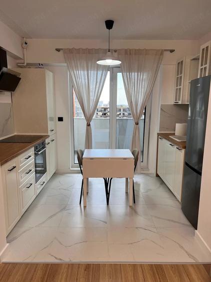 Apartament cu 2 camere decomandat în Theodor Pallady