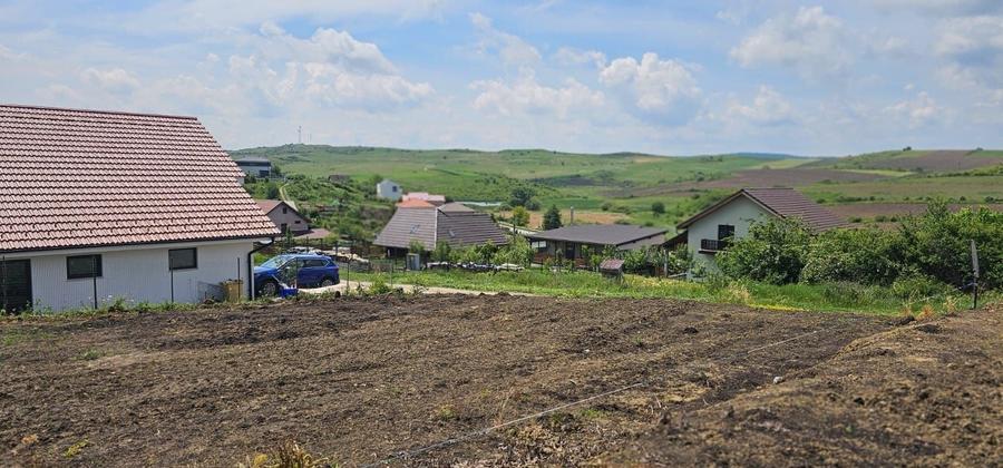 Teren de 756 mp, în Chinteni