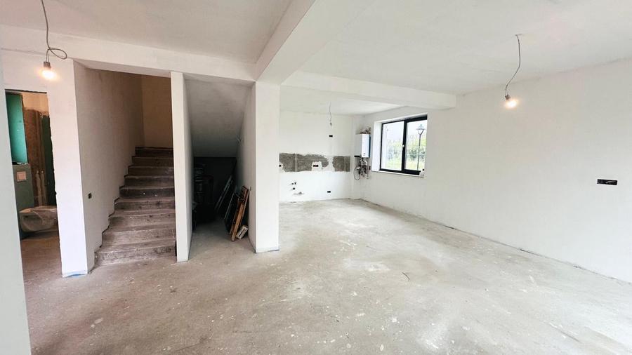 Duplex cu 3 camere cu Canalizare în Chitila