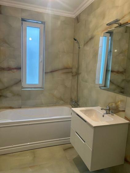Apartament cu 2 camere decomandat în Girocului