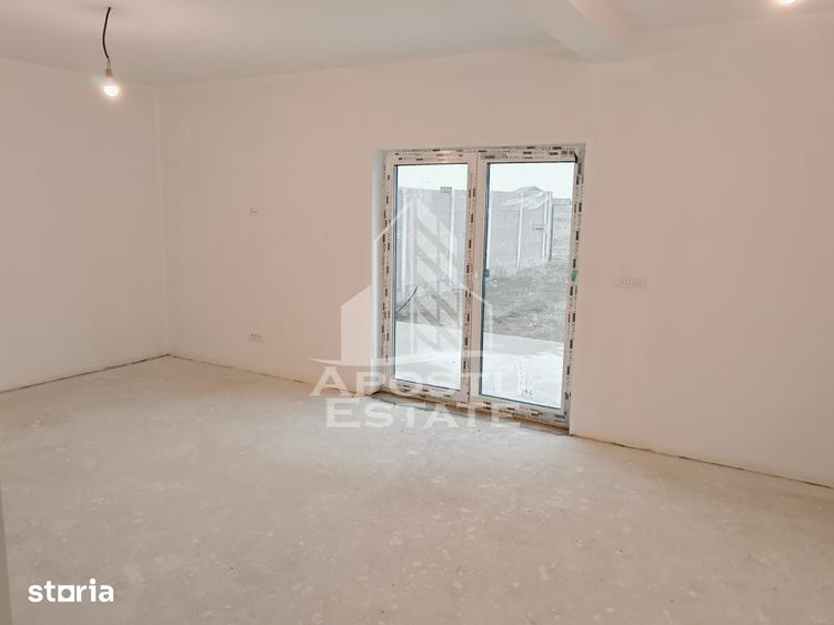 Casă cu 4 camere cu Teren 350 Mp în Giarmata
