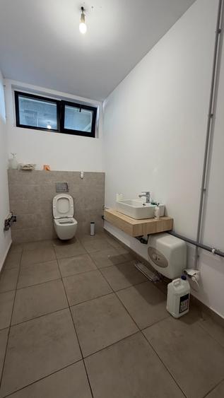 Spațiu comercial, de 90.5 mp, în 13 Septembrie