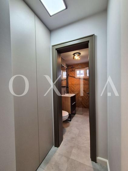 Apartament cu 3 camere semidecomandat, mobilat în Complex Studențesc