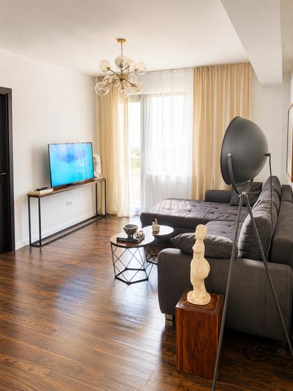 Apartament cu 2 camere decomandat în Central